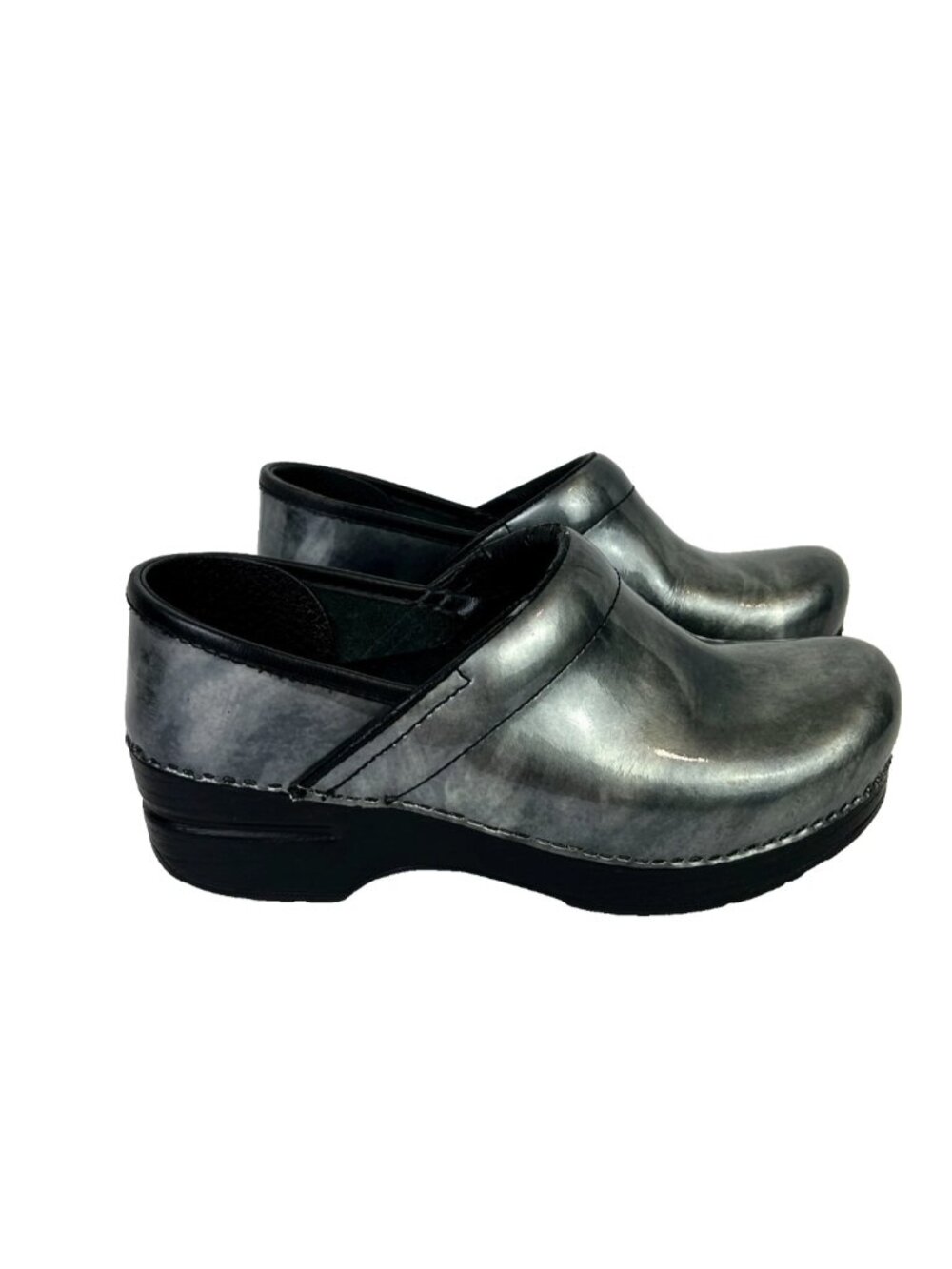 DANSKO  XP Clogs Iridescent Pewter Silver Comfort Shoes Patent Leather Nurses 36